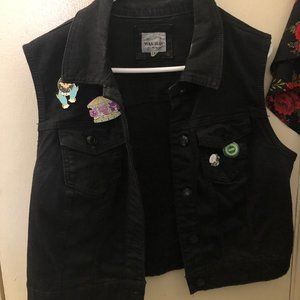 BLACK DENIM VEST
